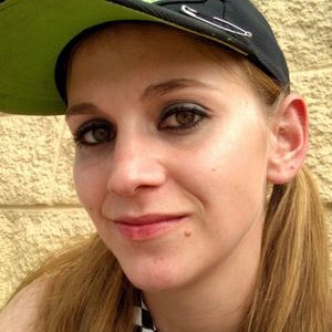 Meet your Posher, Becca